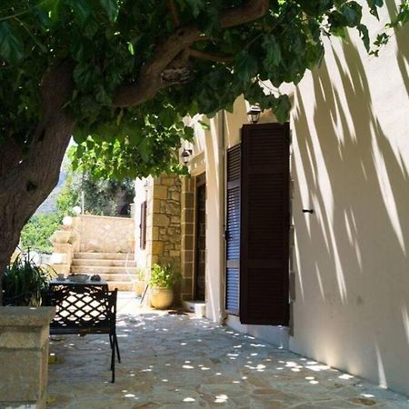 Georgia'S Village House Kalathenai Bagian luar foto